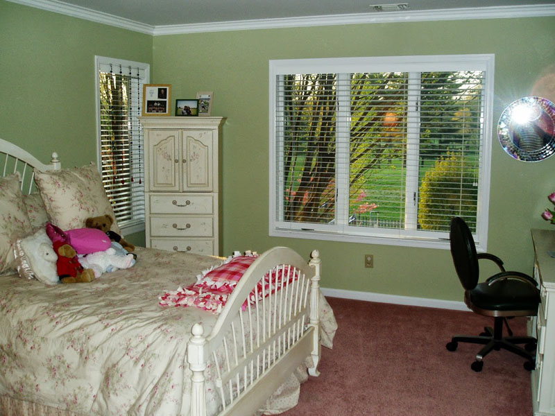 Port Washington NY - Interior Girl’s Bedroom After Wall Painted Green Pastel